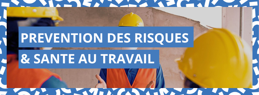 maîtres de chantier avec des casques